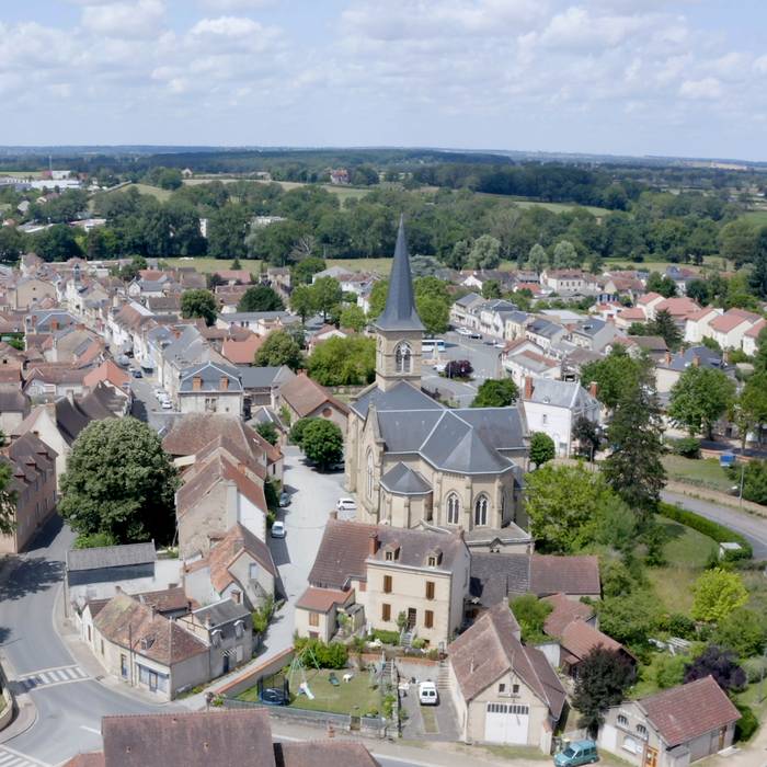 Vue générale de la commune : Cosne-d'Allier