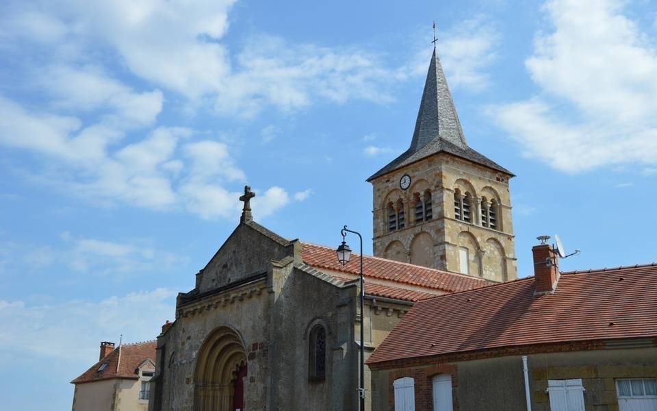 Eglise Saint-Martin, Bizeneuille