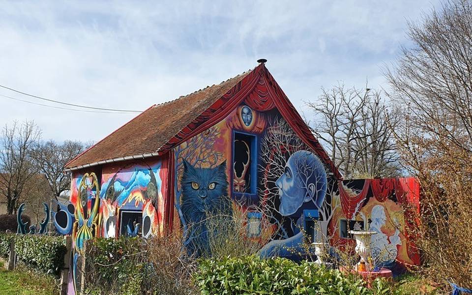 Maison Couleur de Temps visible de l'extérieur