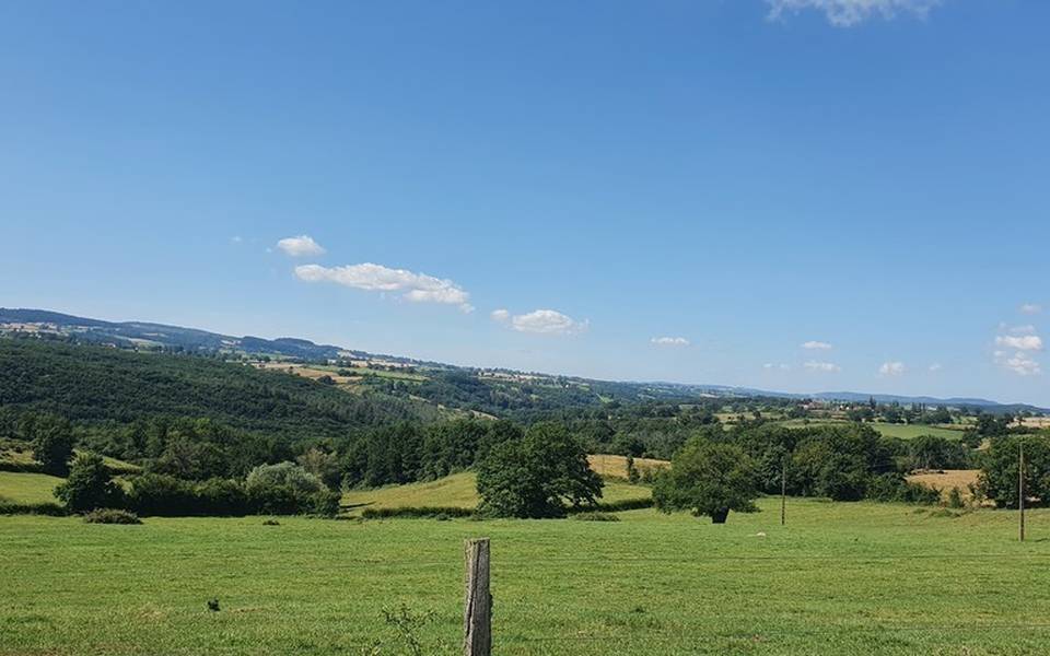 Vue sur les champs à Vernusse