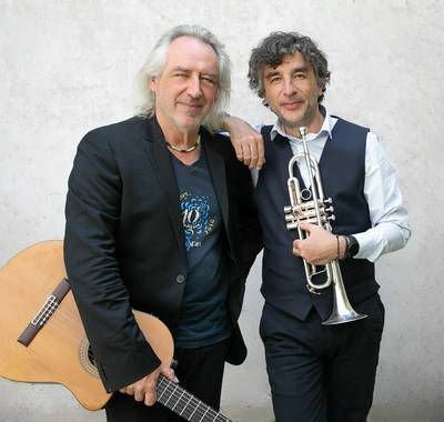 Une voix, six cordes de Claude à Nougaro