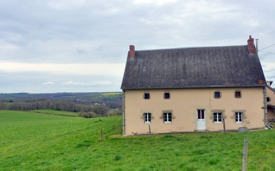 Domaine de Chaux - vue panoramique sur la campagne bourbonnaise - Allier en Auvergne